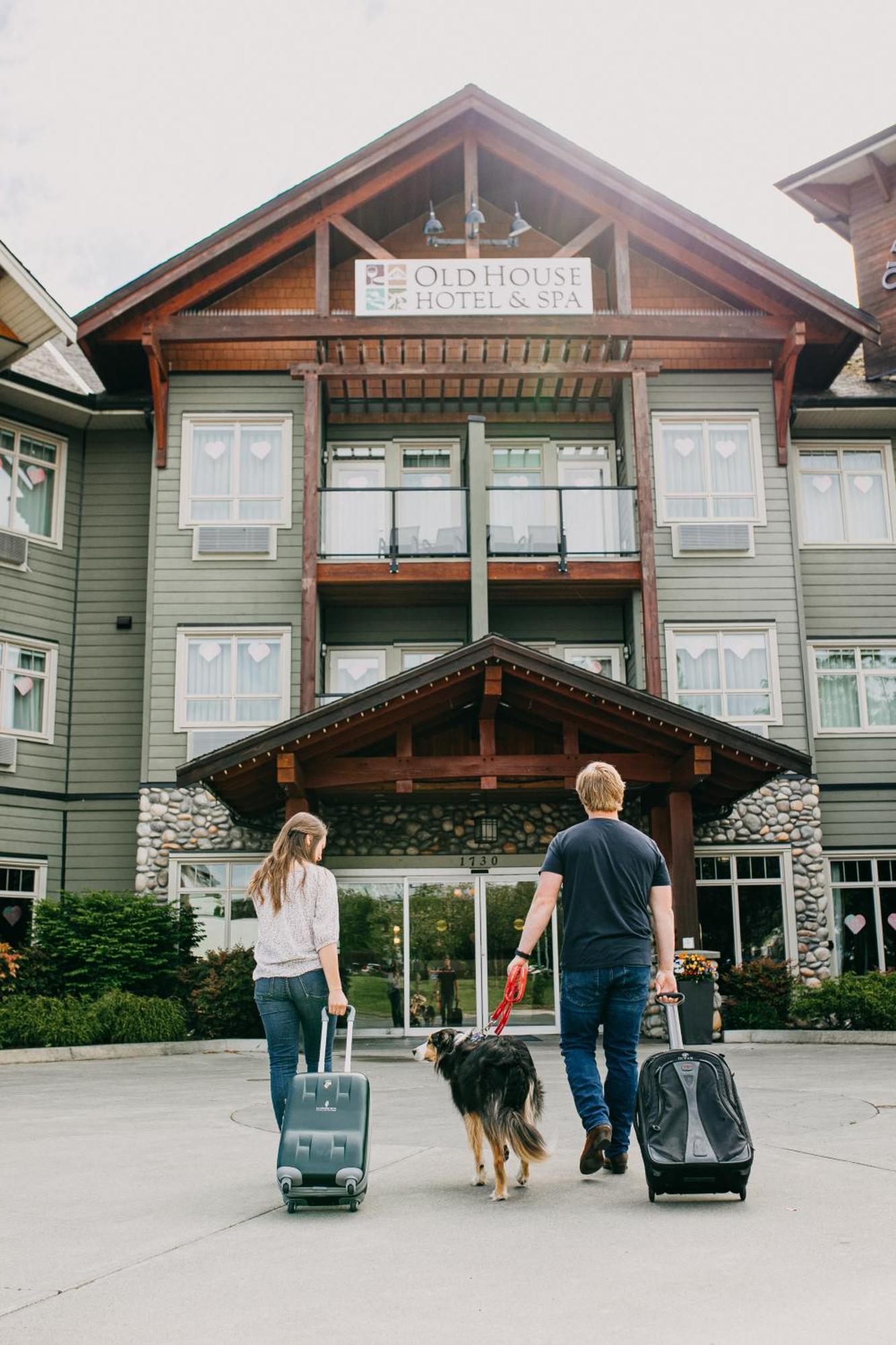 Old House Hotel コートネイ エクステリア 写真